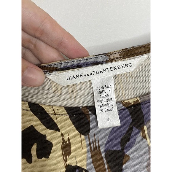 Diane Von Furstenberg Brown Animal Print 100% Silk Long Sleeve Mini Dress Size 4 - Picture 3 of 5